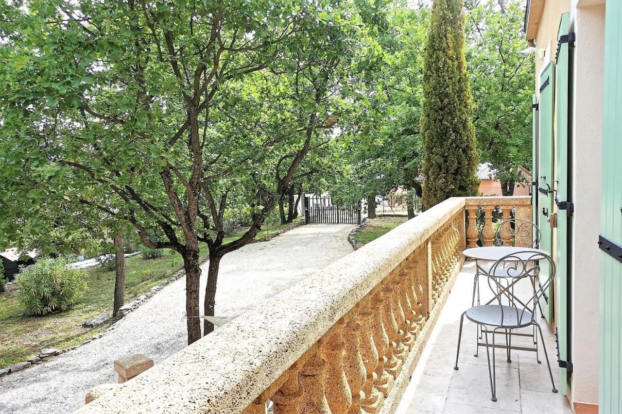 La Villa Du Petit Bois Les Lavandes Faucon  Luaran gambar